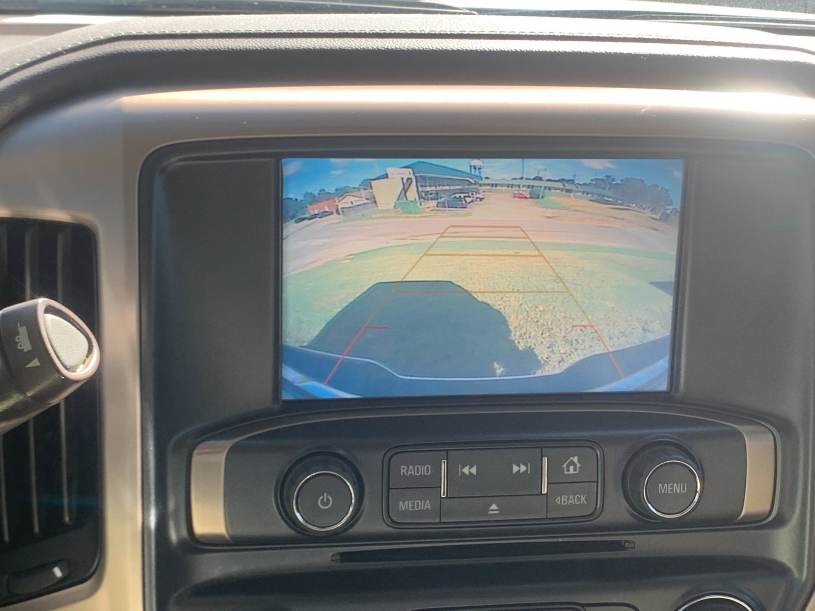 Used 2018 White GMC Denali image 23