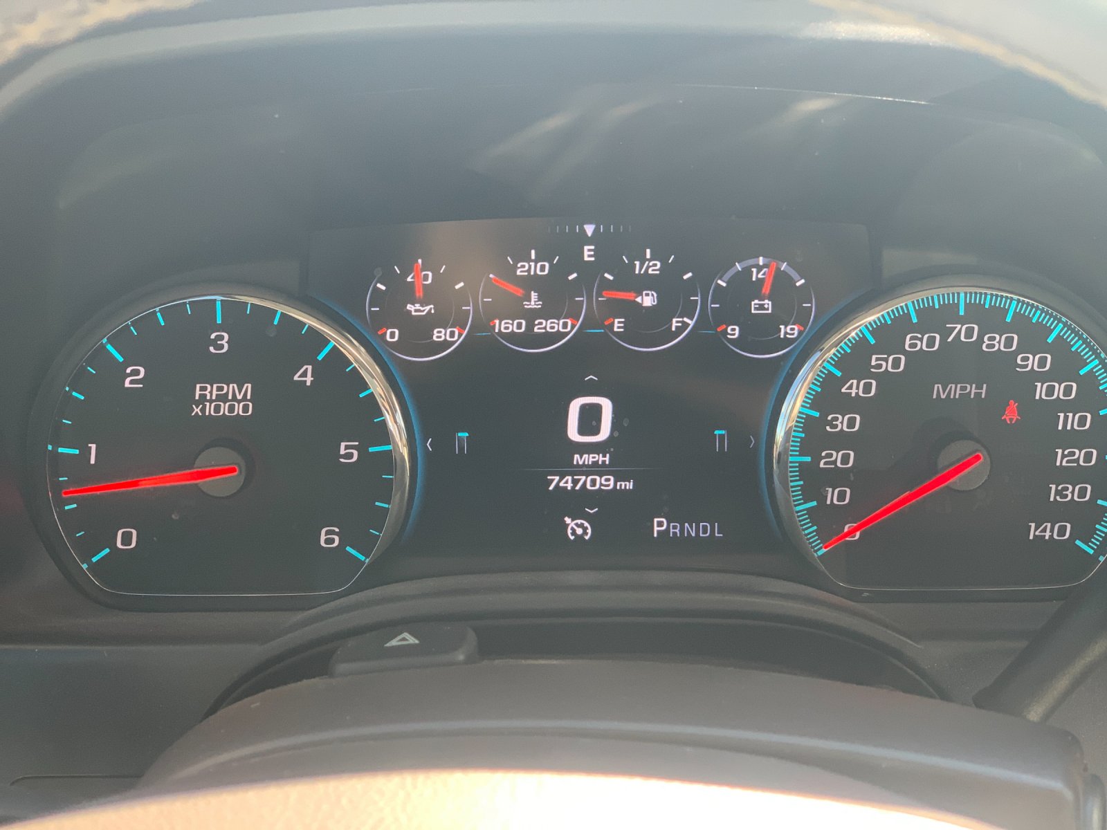 Used 2018 White GMC Denali image 31