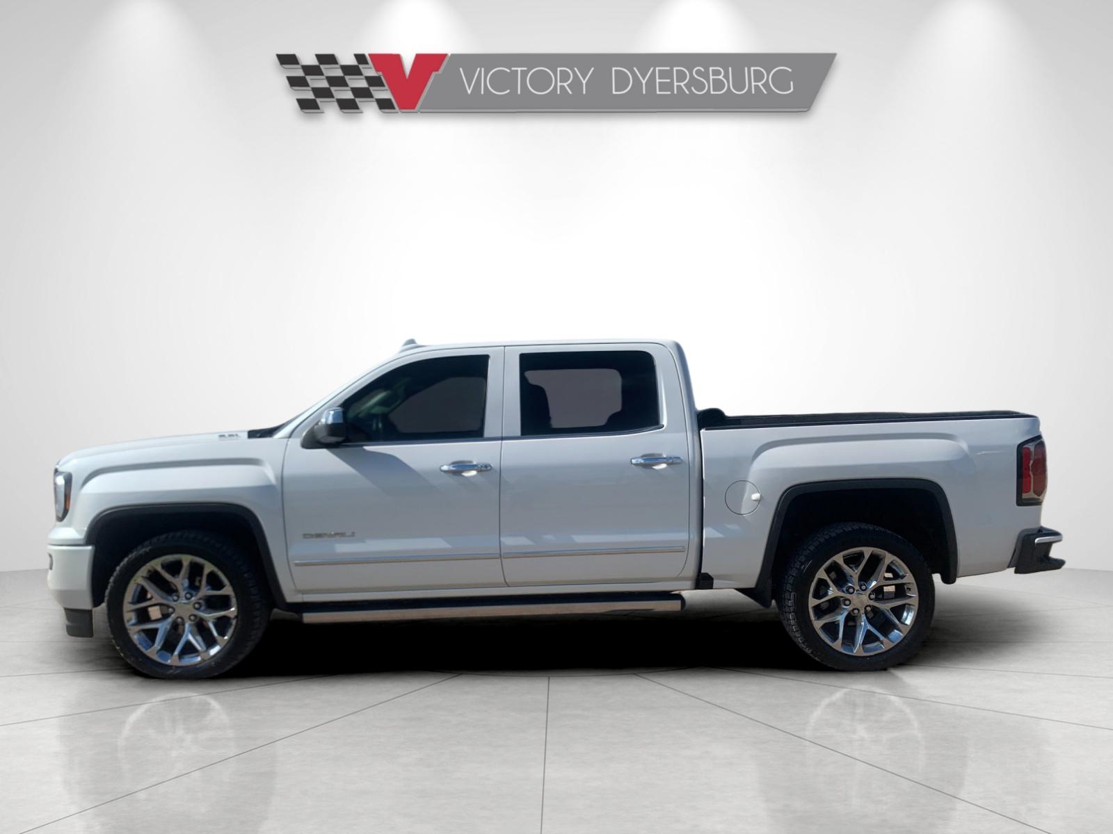 Used 2018 White GMC Denali image 7