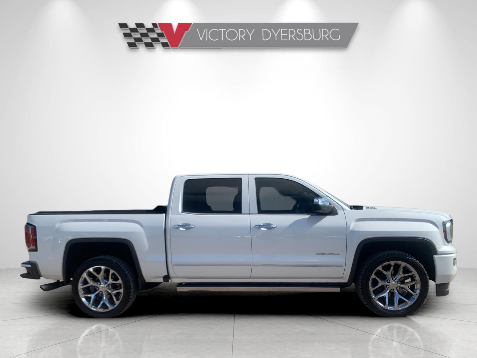 Used 2018 White GMC Denali image 3