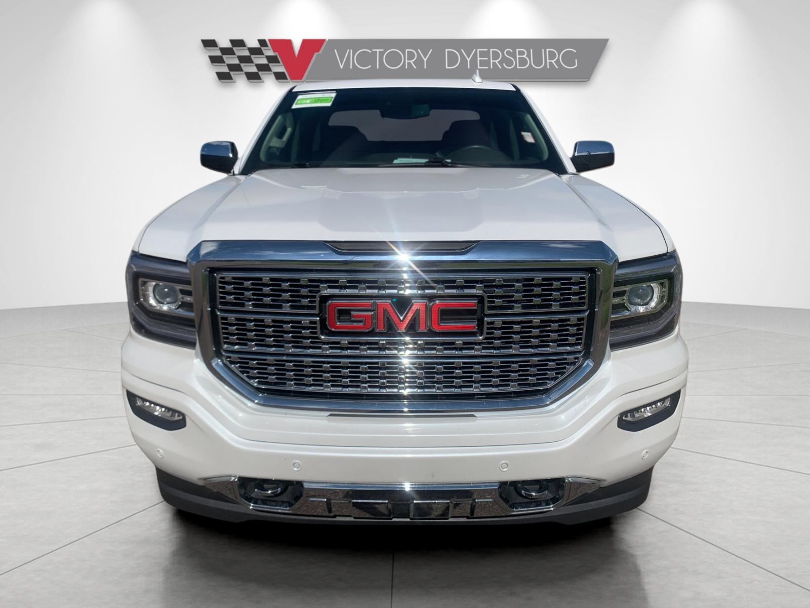 Used 2018 White GMC Denali image 9