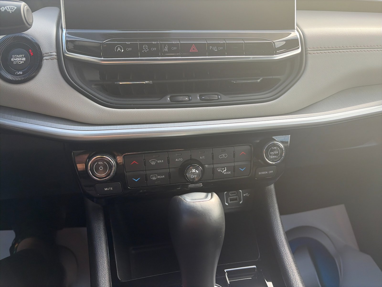 Used 2025 Red Jeep Limited image 24
