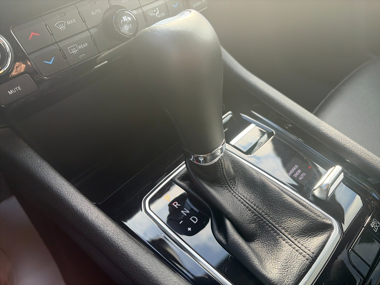 Used 2025 Red Jeep Limited image 25