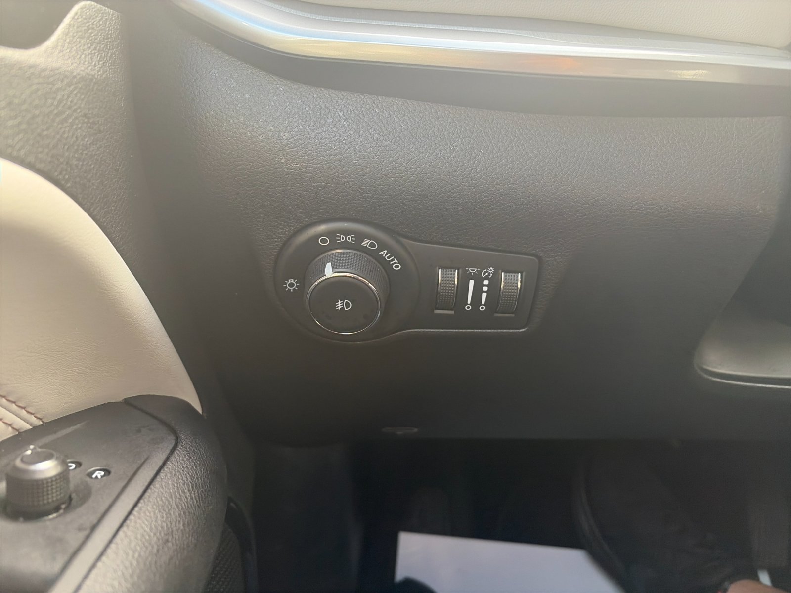 Used 2025 Red Jeep Limited image 32