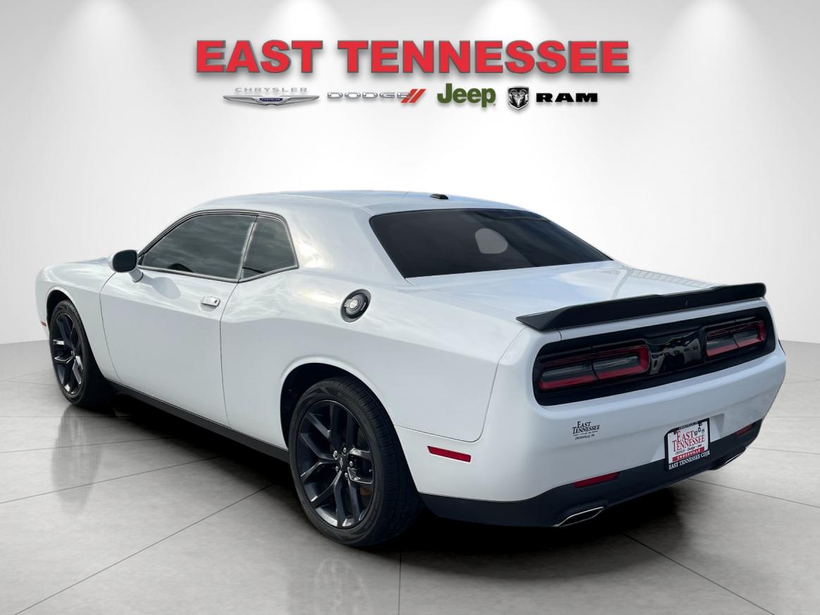 Used 2023 White Dodge SXT image 5