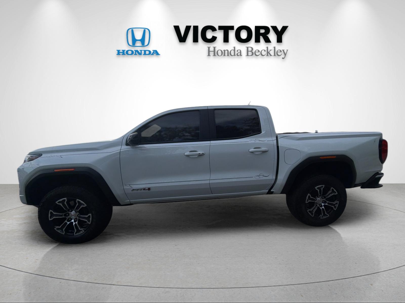 Used 2023 Summit White GMC AT4 image 2