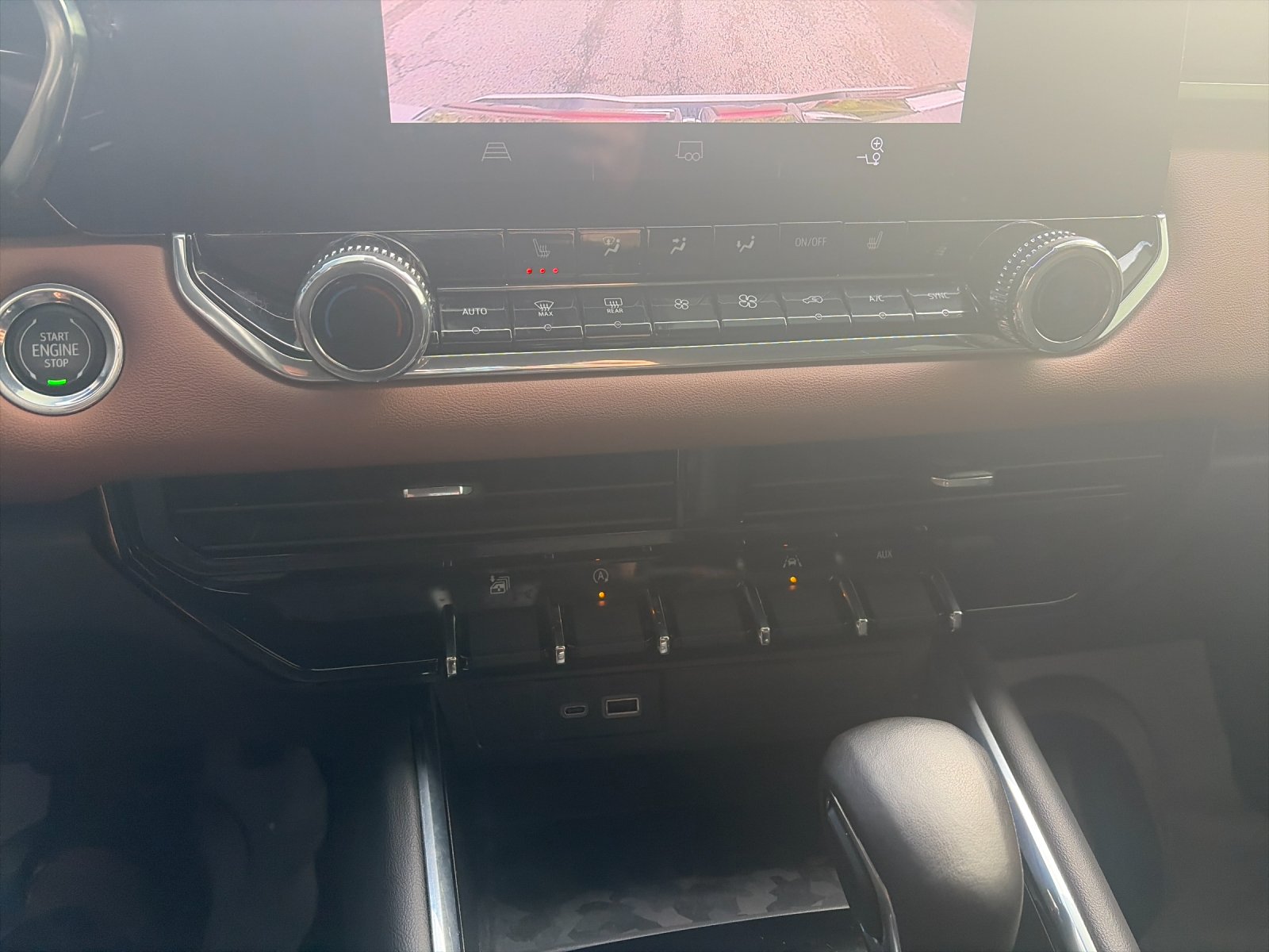 Used 2023 Summit White GMC AT4 image 25