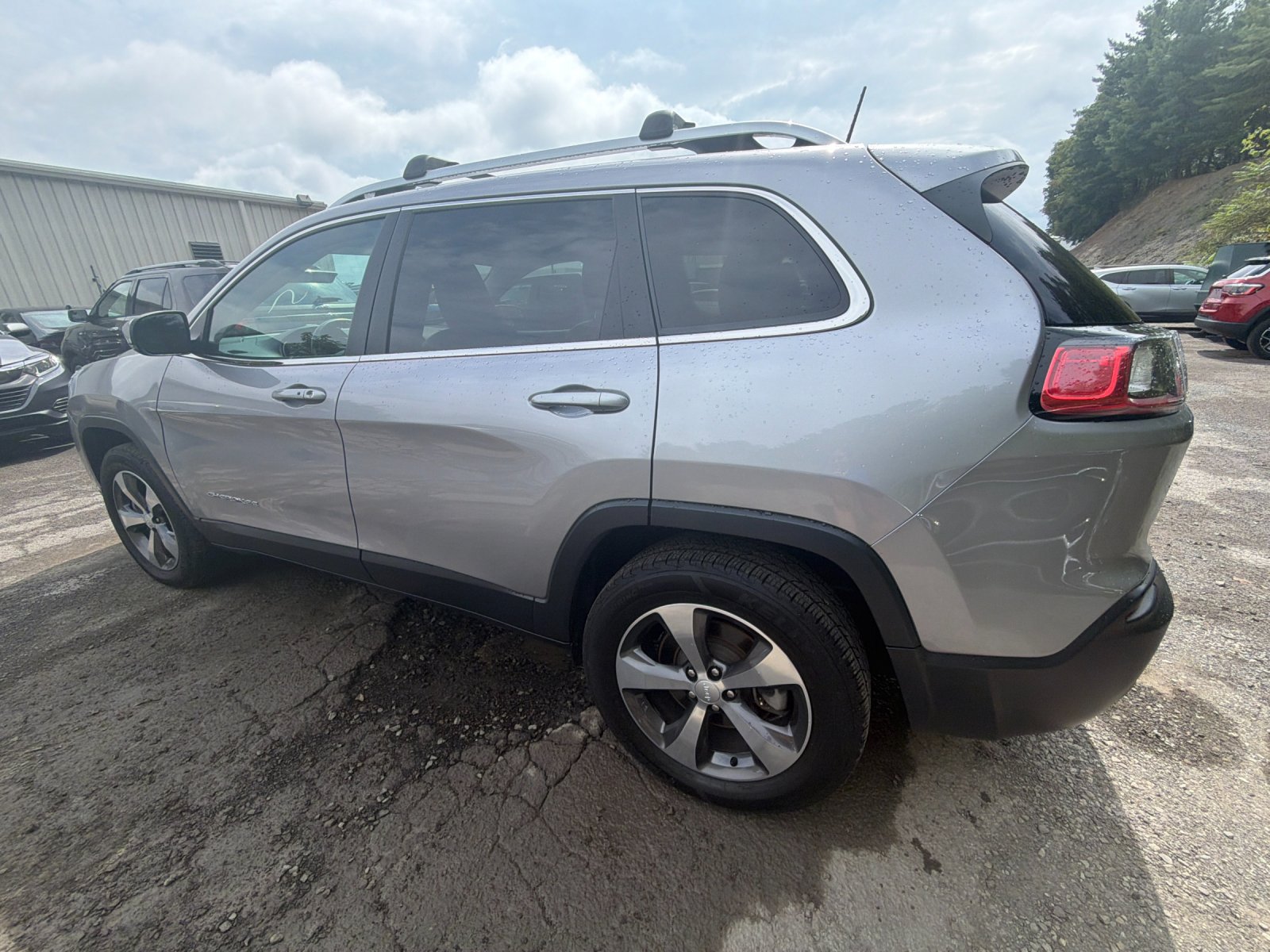 Used 2020 Billet Silver Metallic Jeep Limited image 3