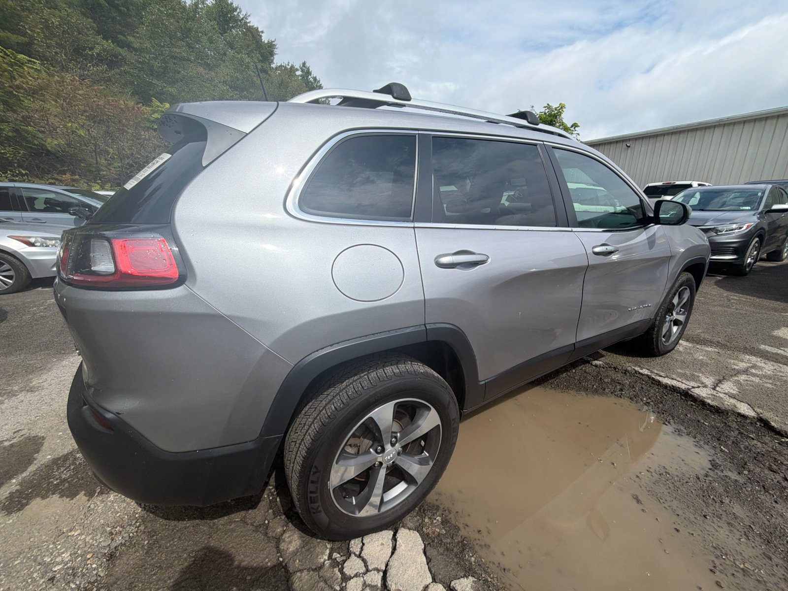 Used 2020 Billet Silver Metallic Jeep Limited image 5