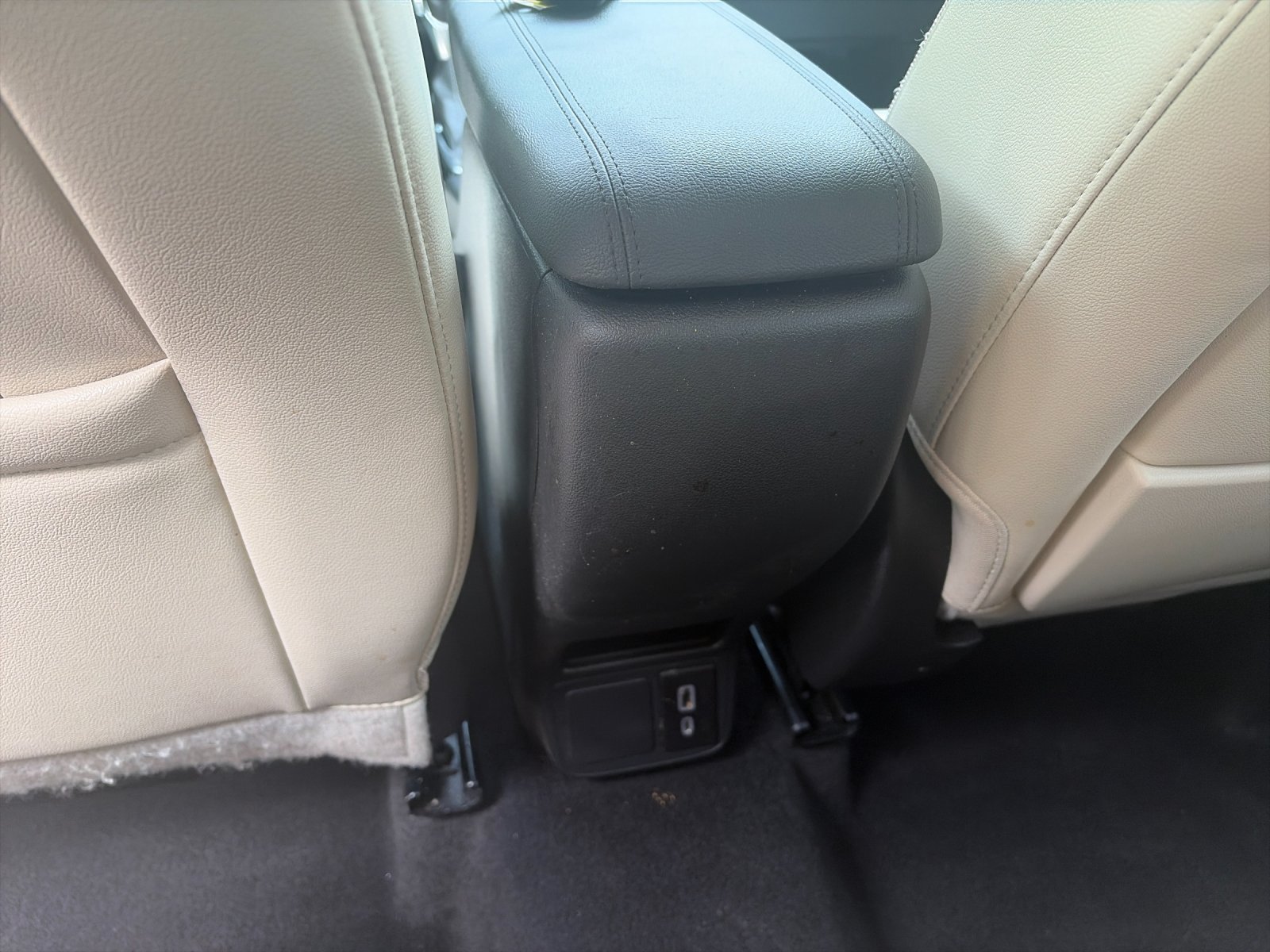 Used 2023 Summit White Buick Select image 15