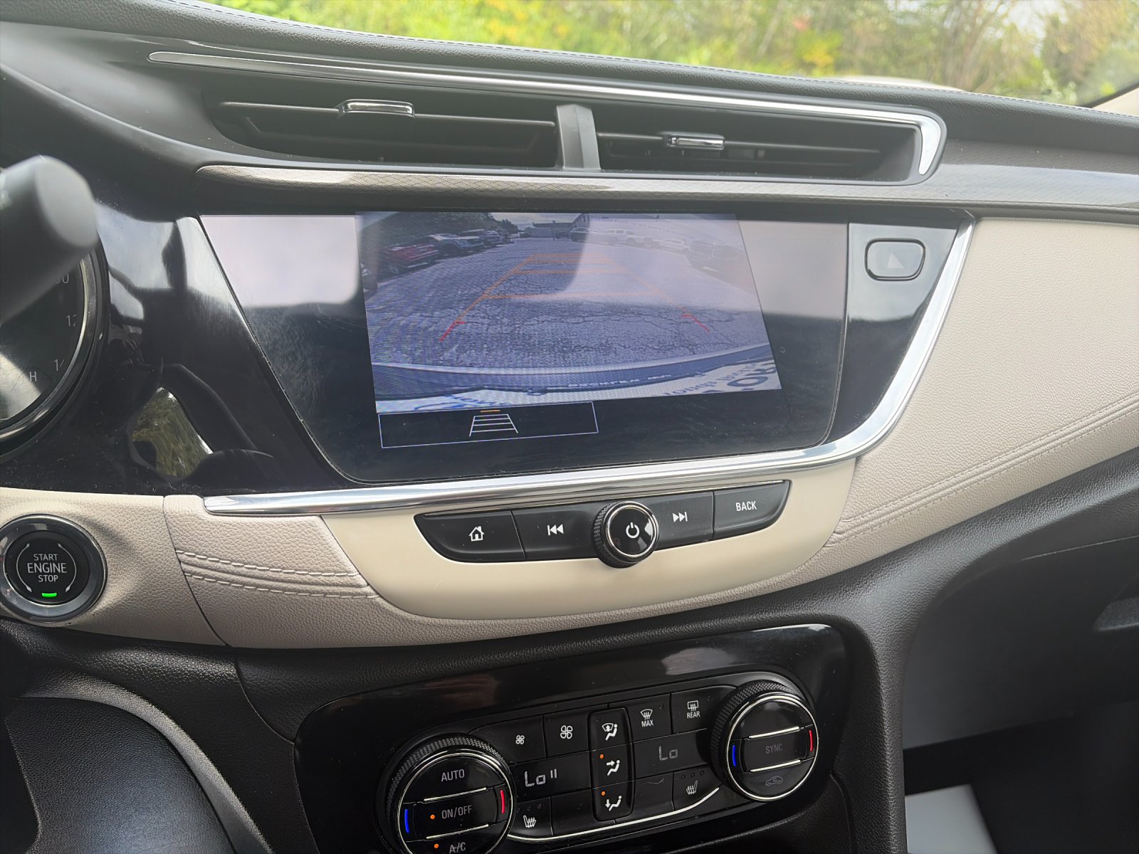 Used 2023 Summit White Buick Select image 23