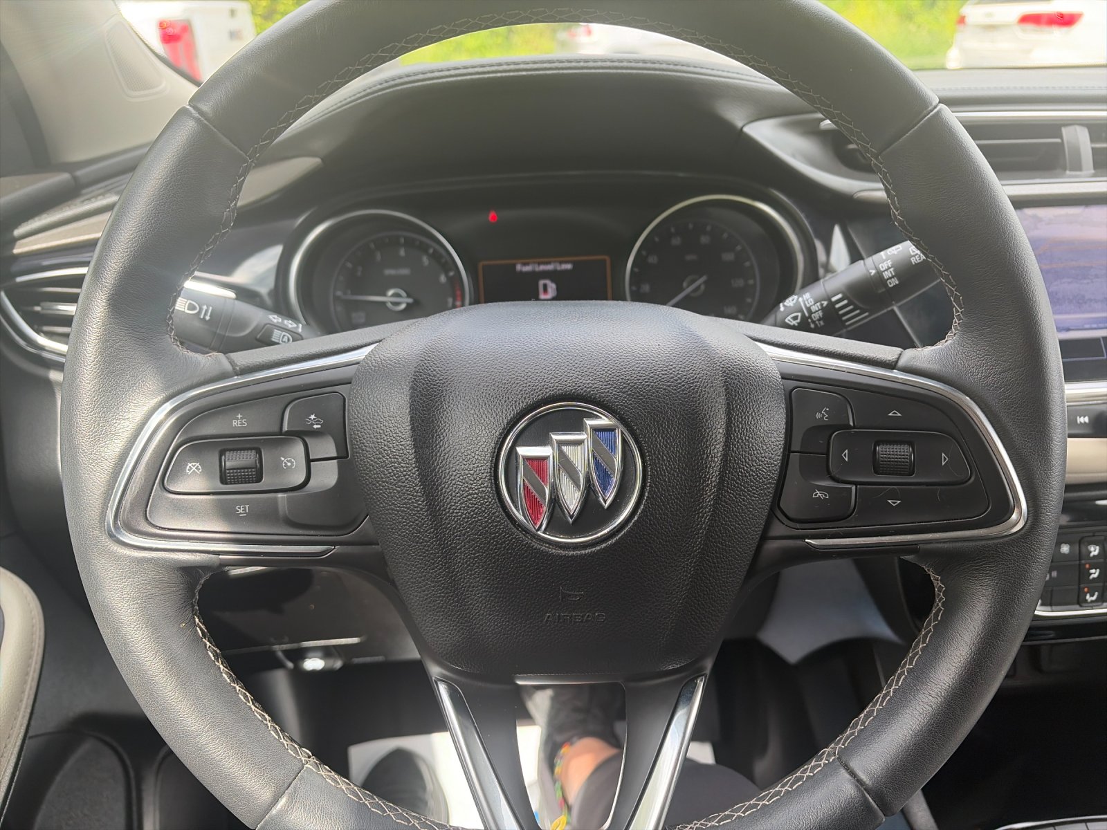 Used 2023 Summit White Buick Select image 27