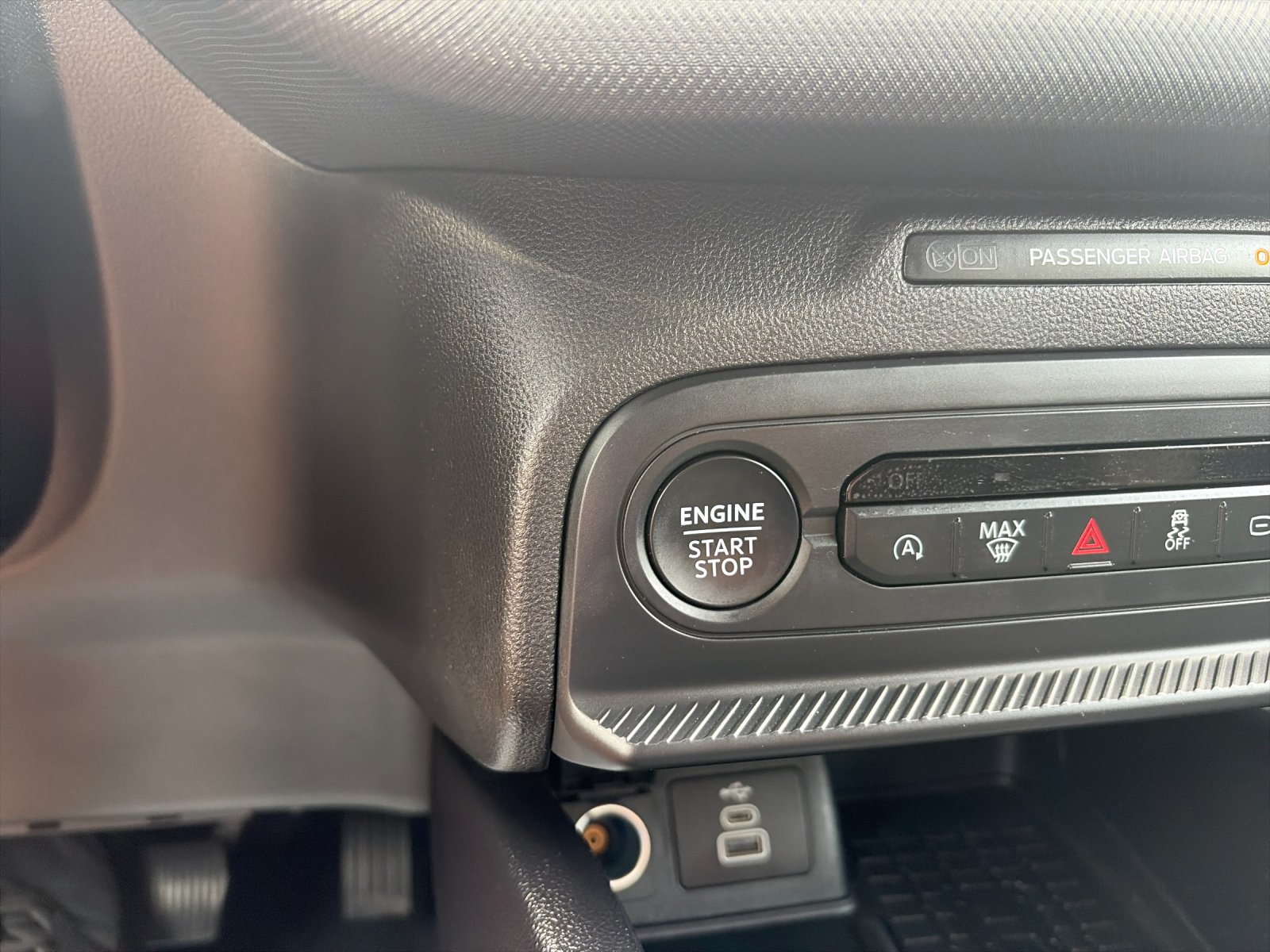 Used 2025 Gray Metallic Ford Big Bend image 27