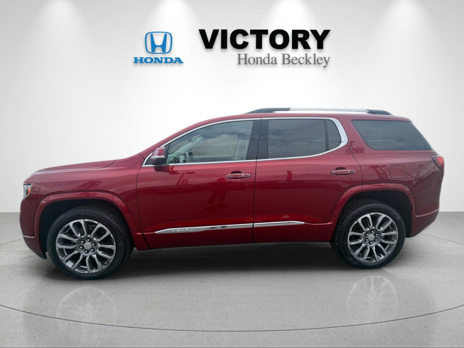 Used 2023 Volcanic Red GMC Denali image 2