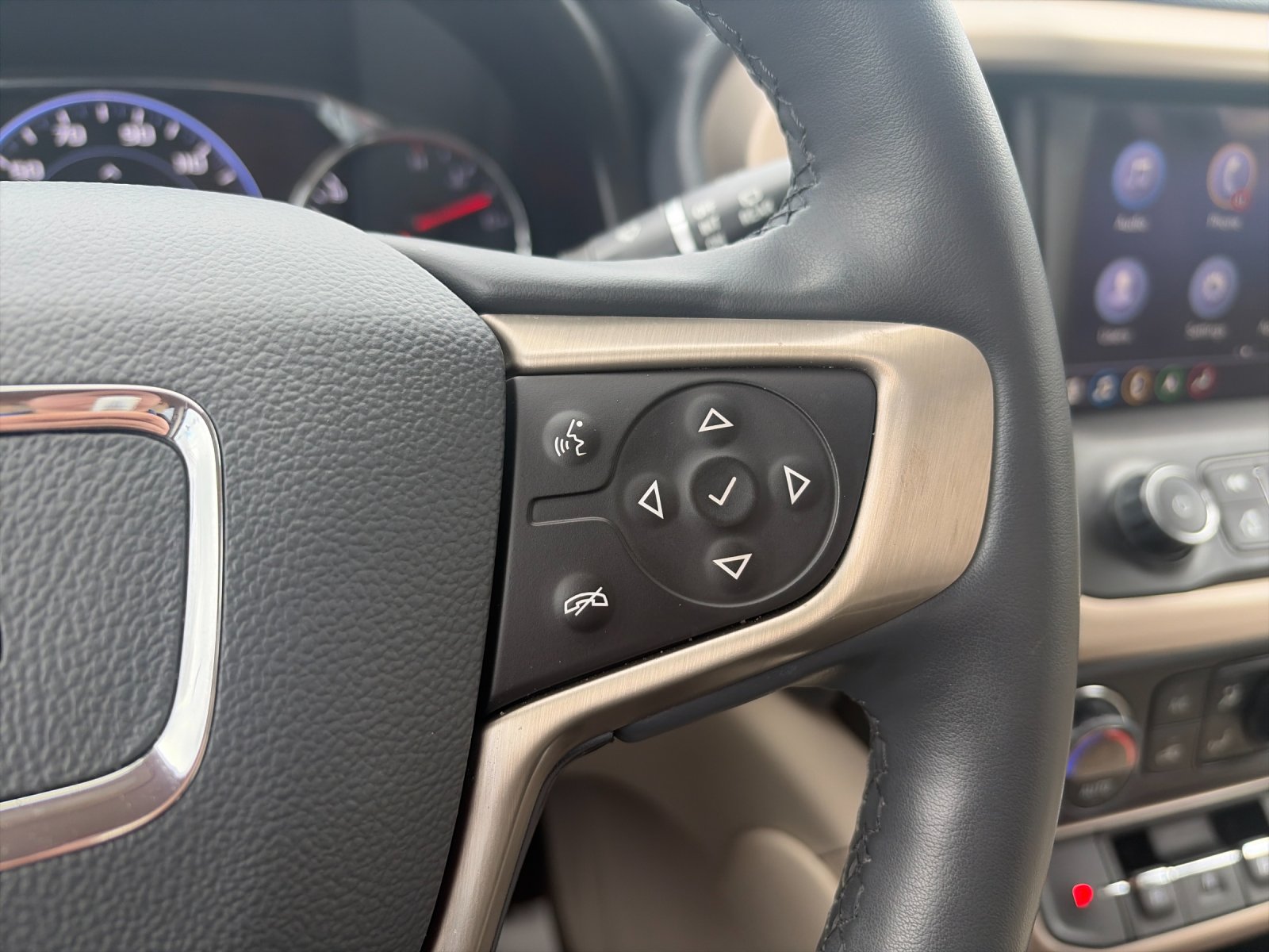 Used 2023 Volcanic Red GMC Denali image 31