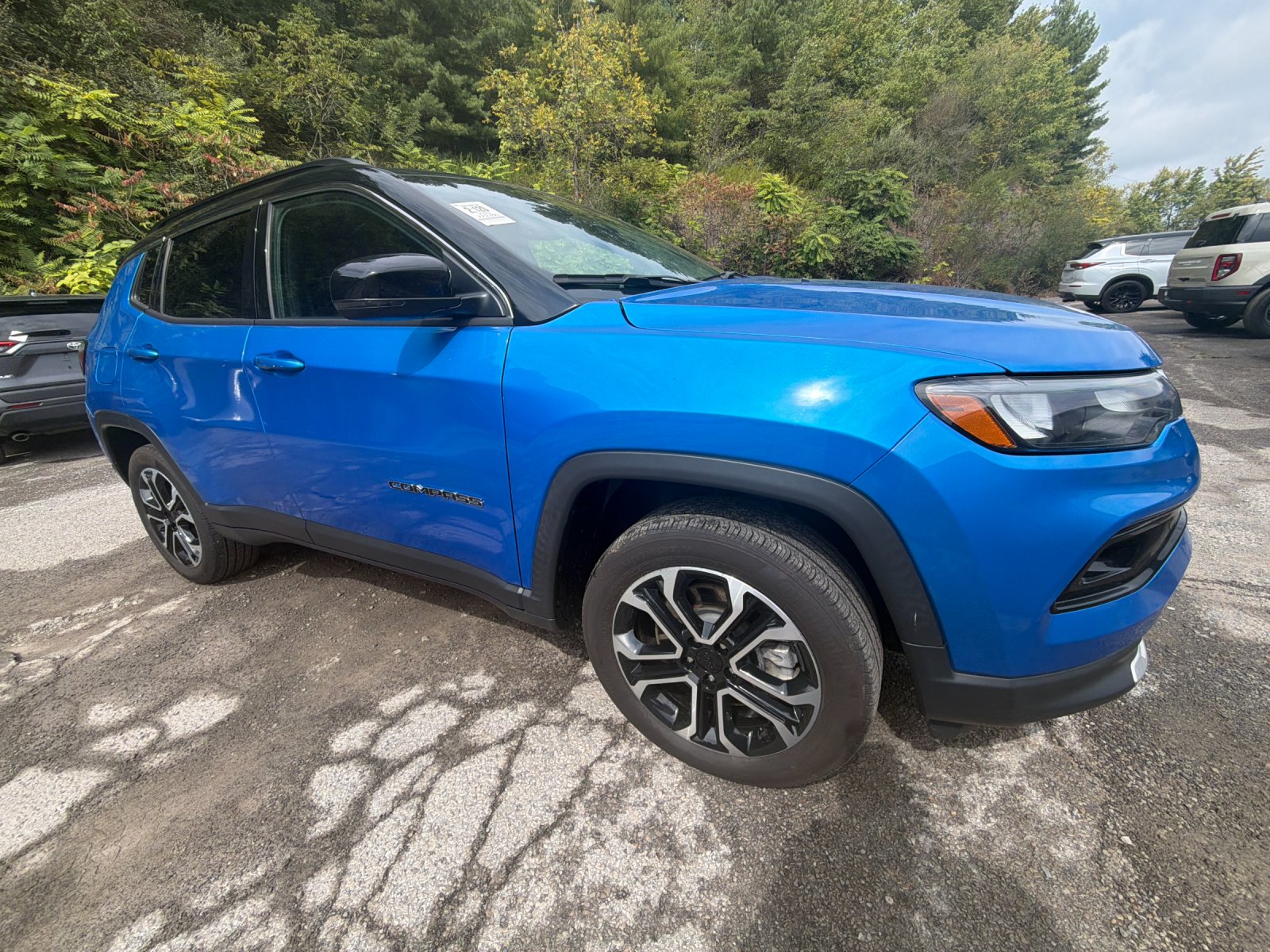 Used 2023 Laser Blue Jeep Limited image 7