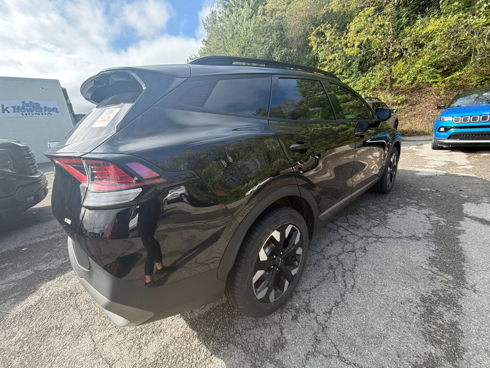 Used 2023 Ebony Black Kia X-Line image 5