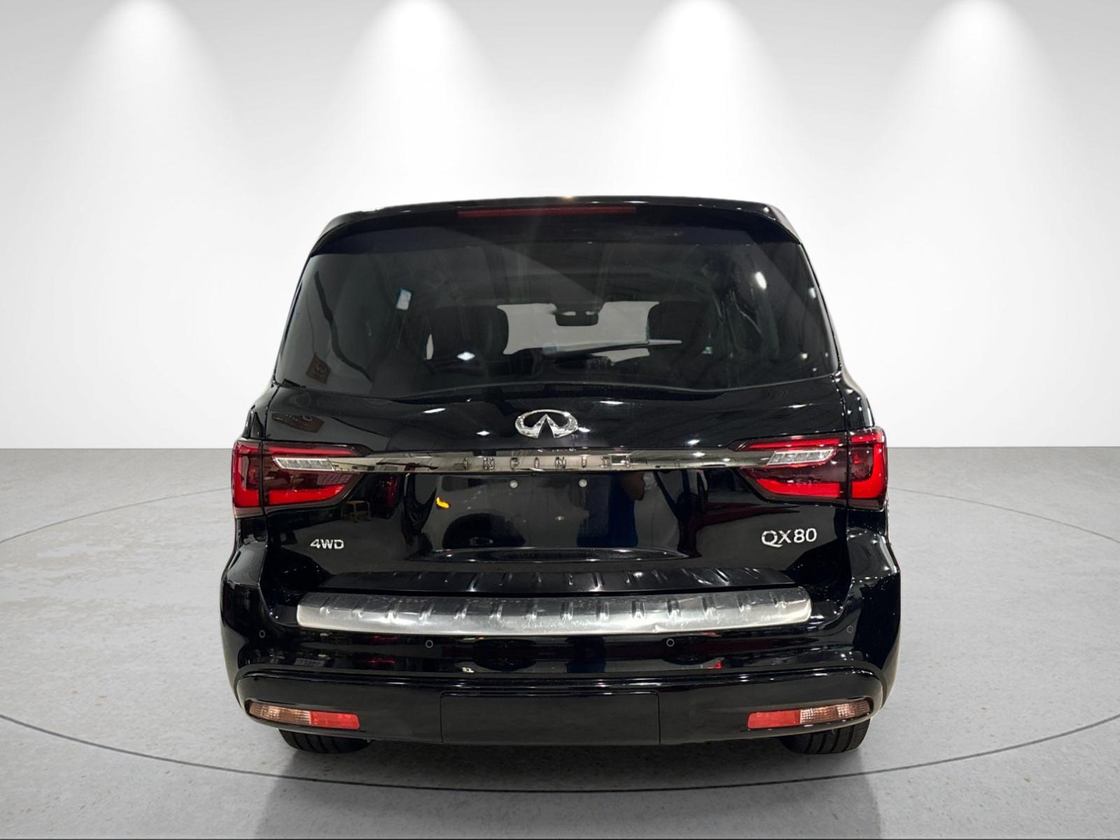 Certified Used 2023 Black Obsidian INFINITI PREMIUM SELECT image 4