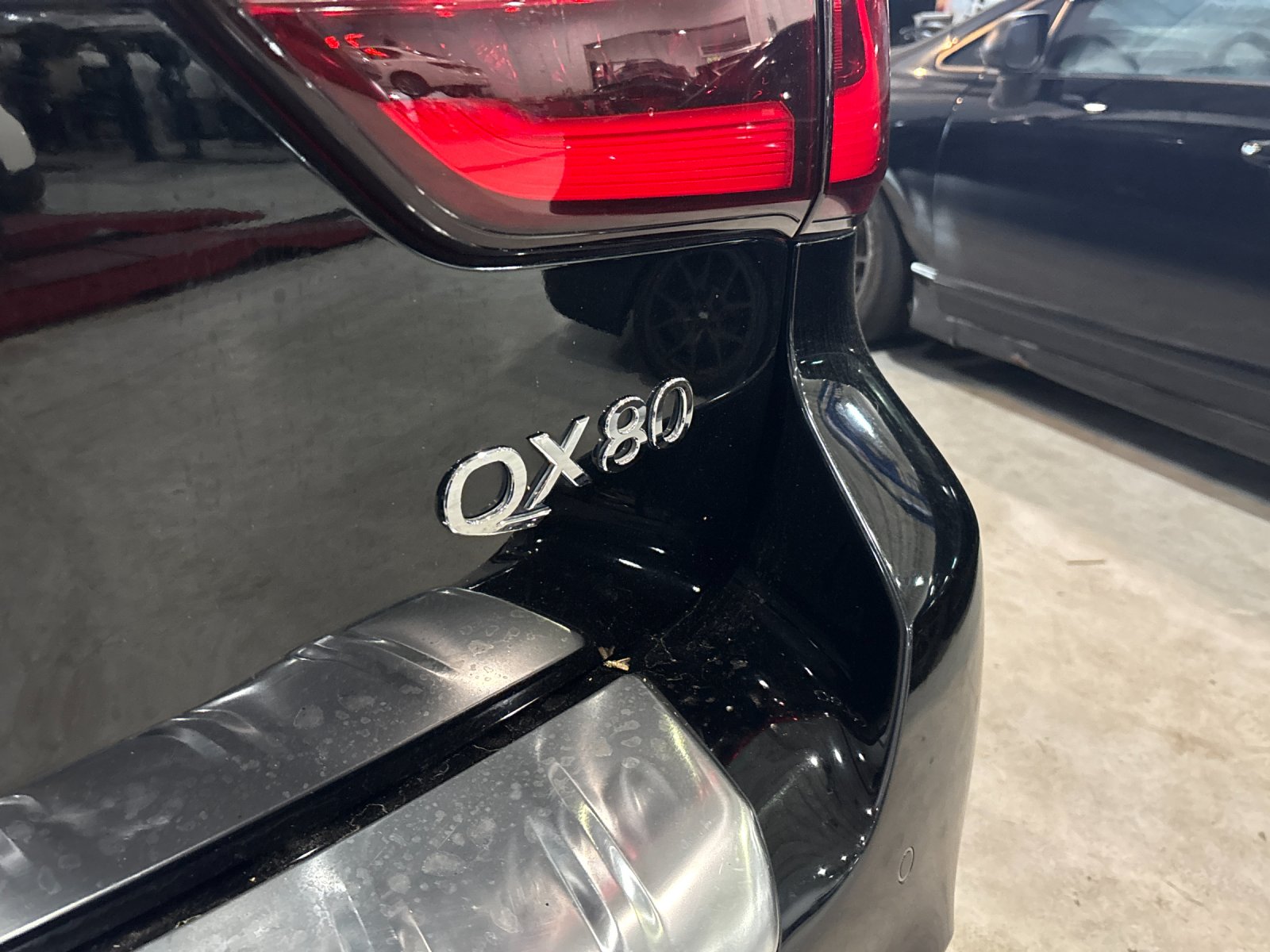 Certified Used 2023 Black Obsidian INFINITI PREMIUM SELECT image 8