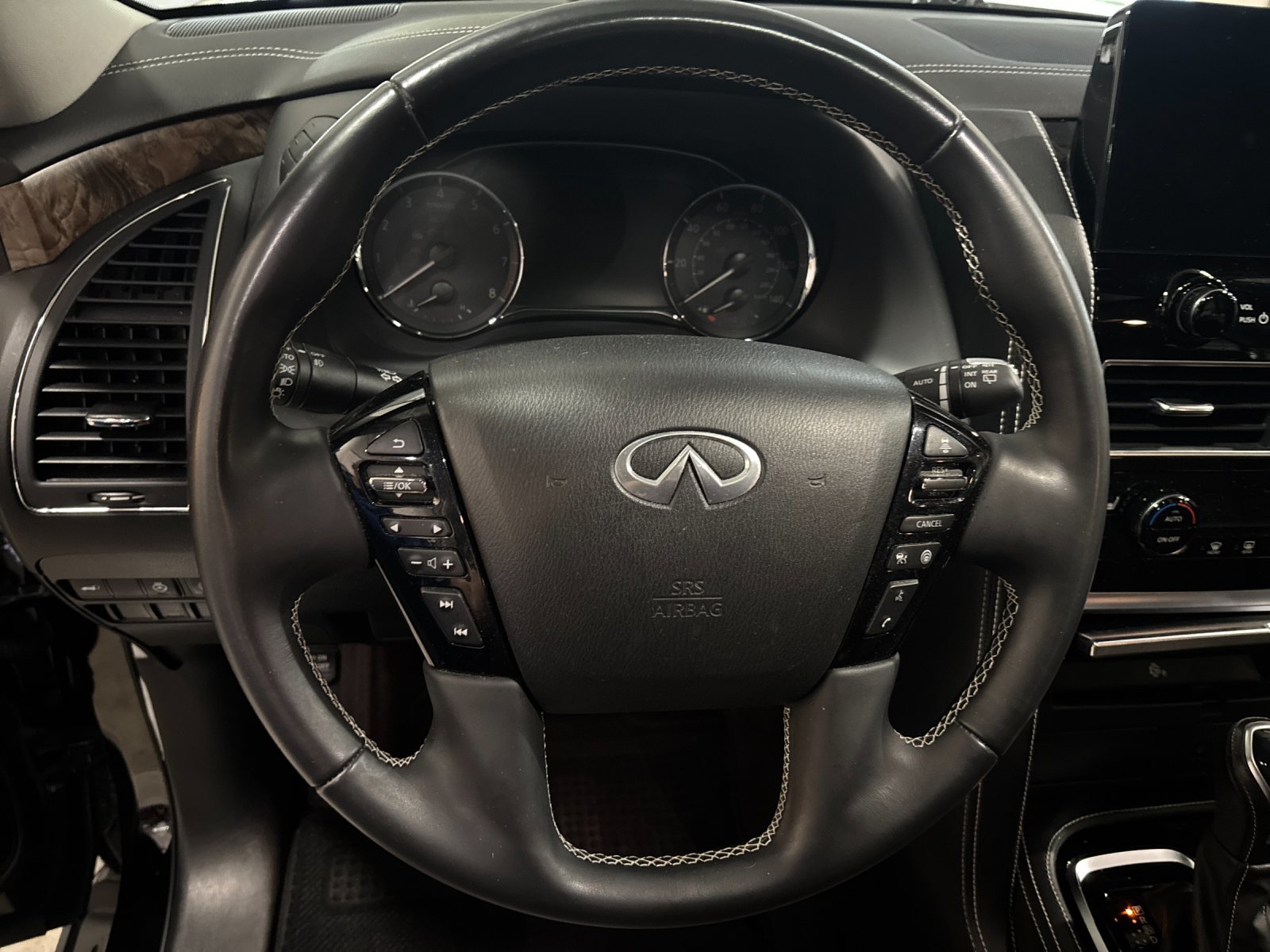 Certified Used 2023 Black Obsidian INFINITI PREMIUM SELECT image 15