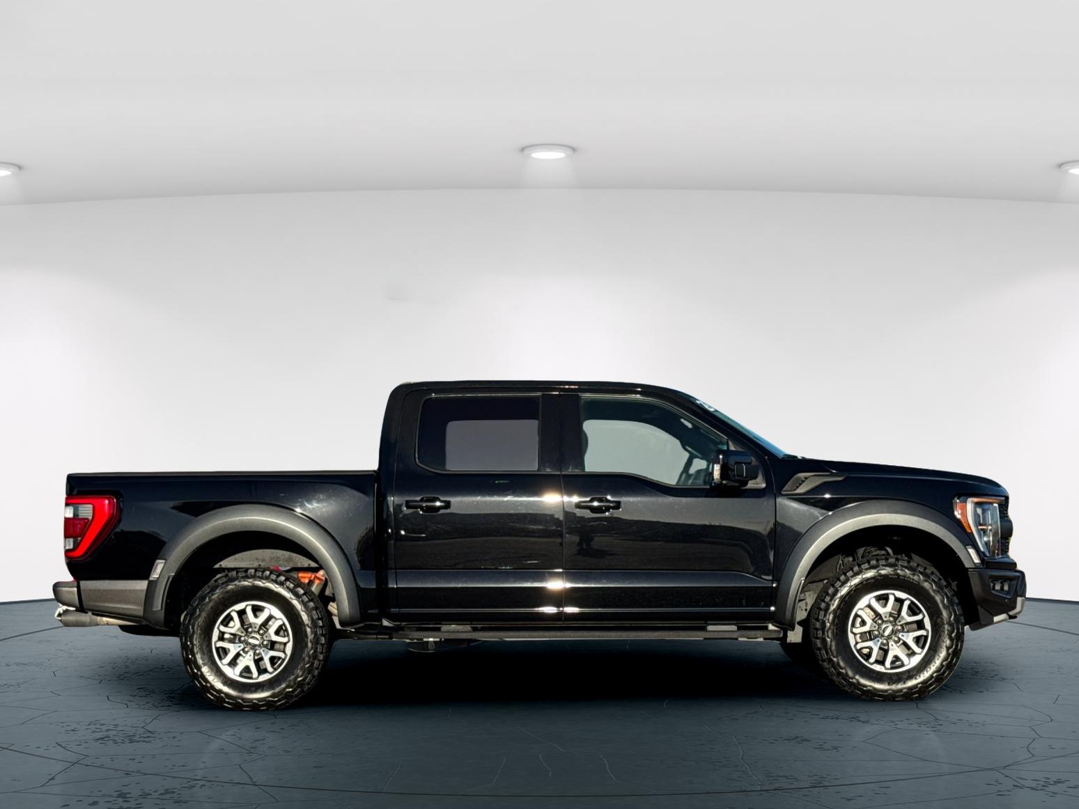 Used 2023 Black Metallic Ford Raptor 4D SuperCrew image 7