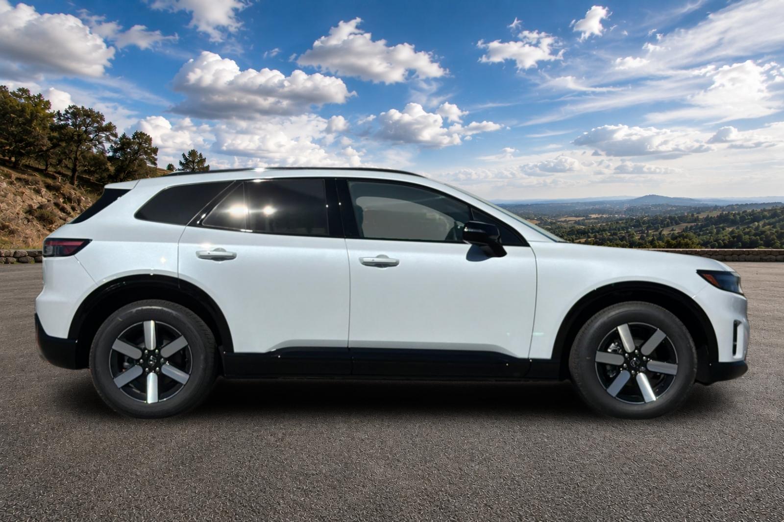 New 2026 Frostline White Pearl Honda Touring image 3