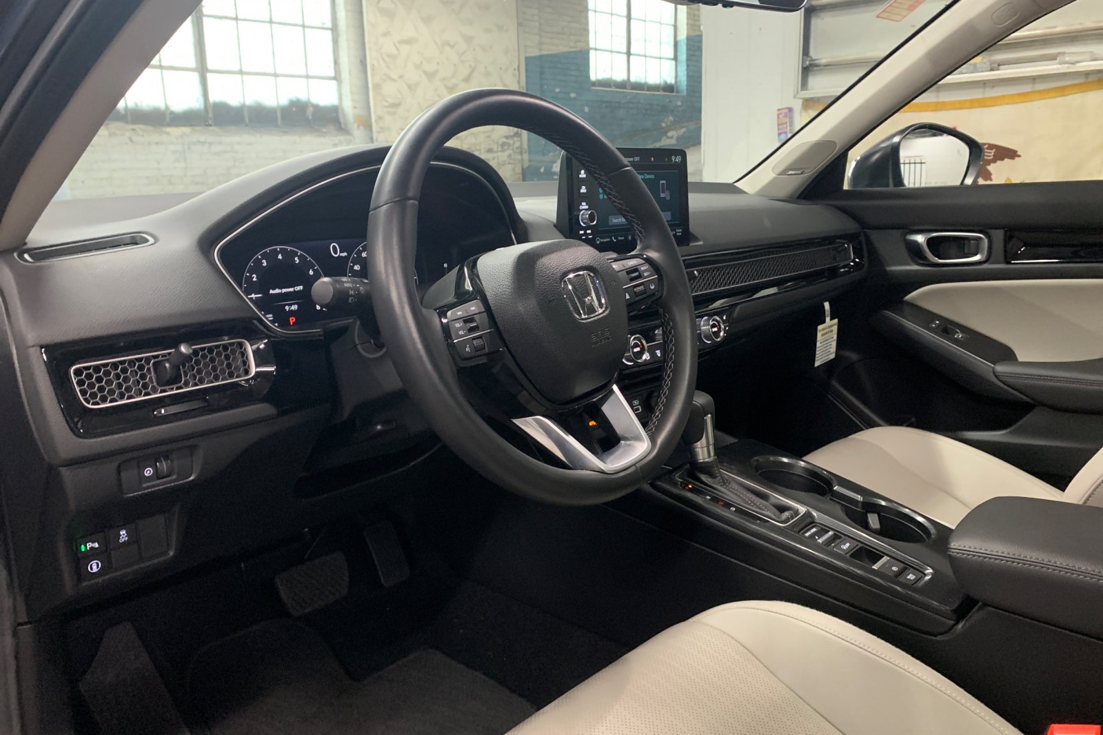 Certified Used 2024  Honda Touring image 9