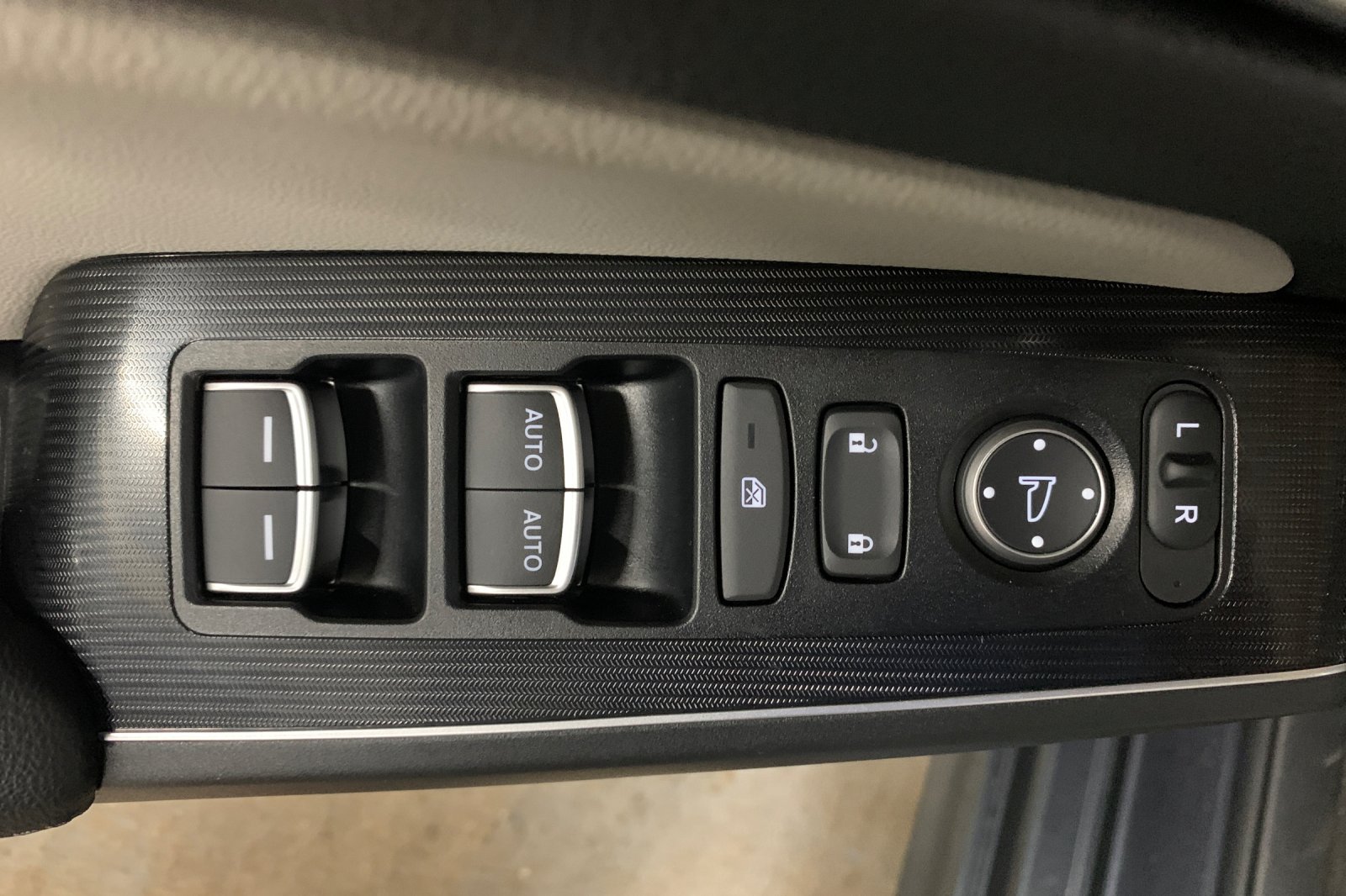 Certified Used 2024  Honda Touring image 11