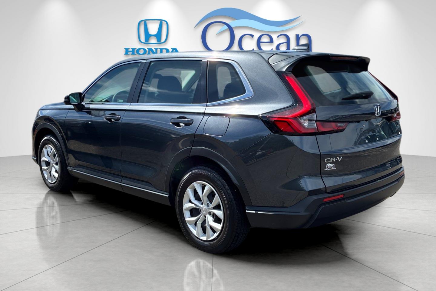 Used 2024 Meteorite Gray Metallic Honda LX image 5