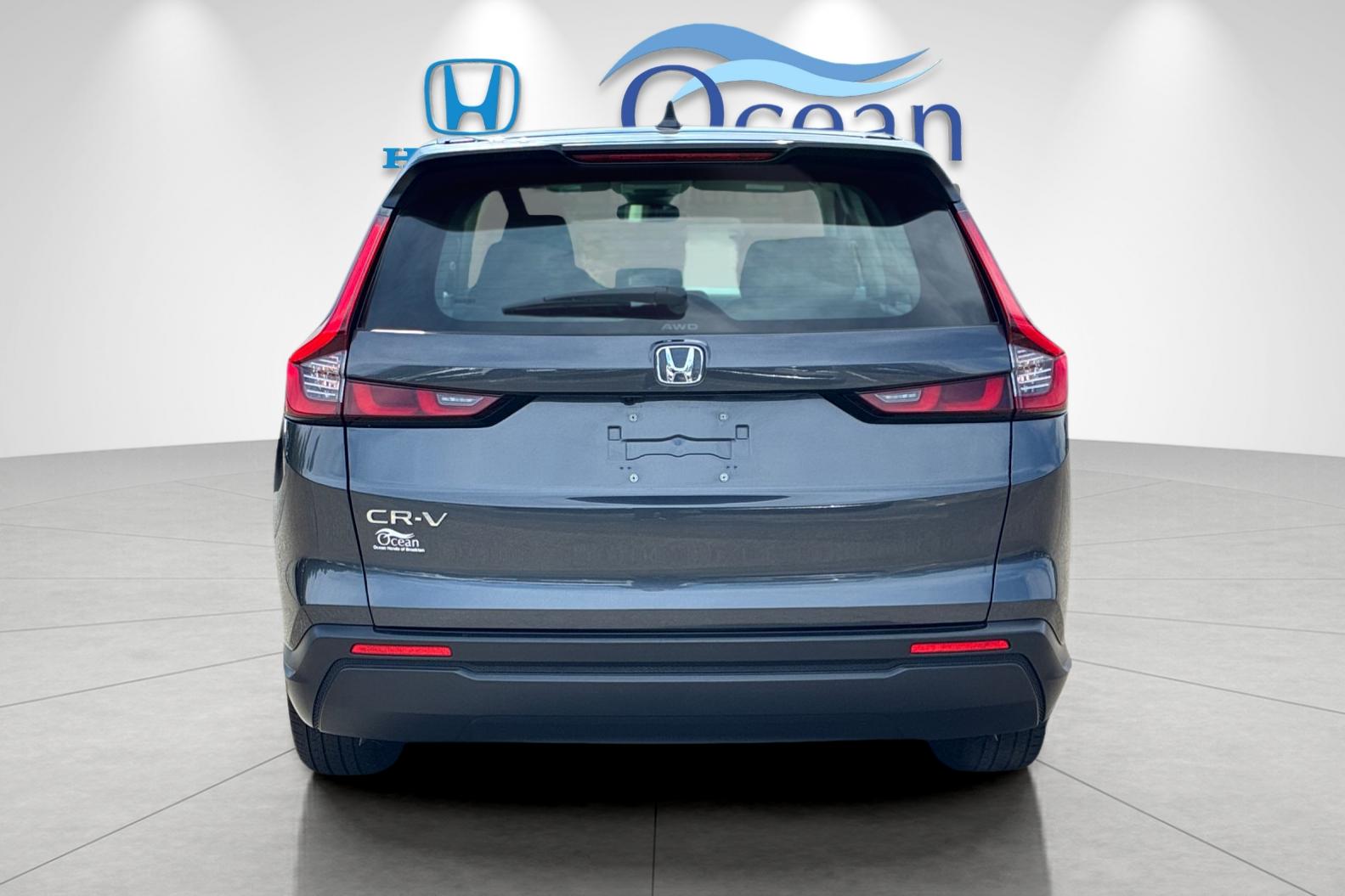 Used 2024 Meteorite Gray Metallic Honda LX image 4
