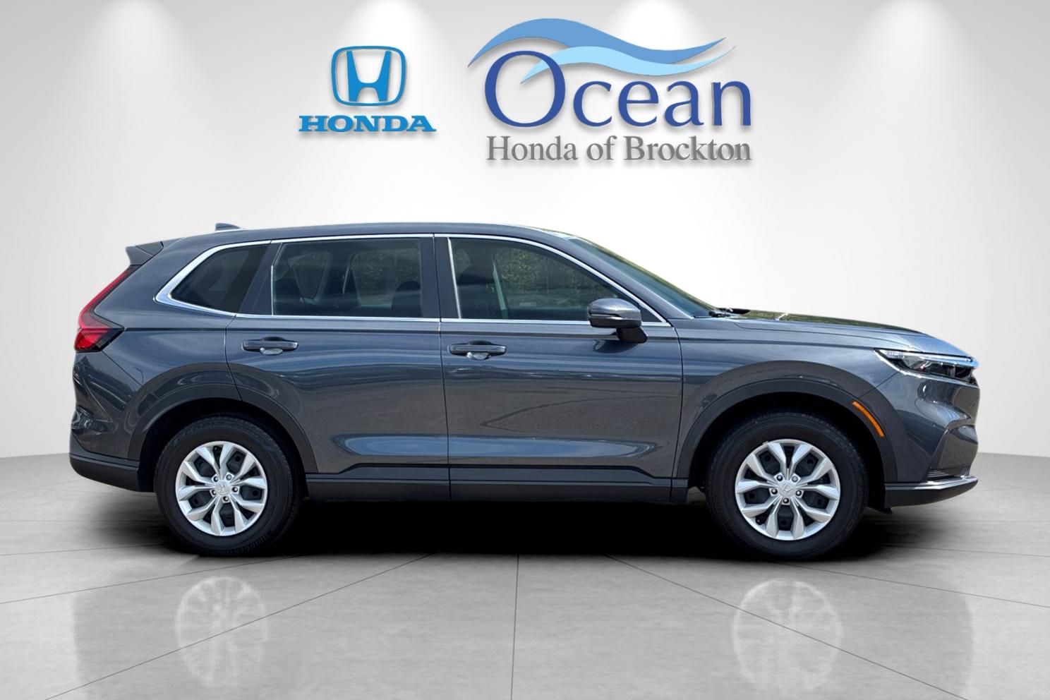 Used 2024 Meteorite Gray Metallic Honda LX image 2