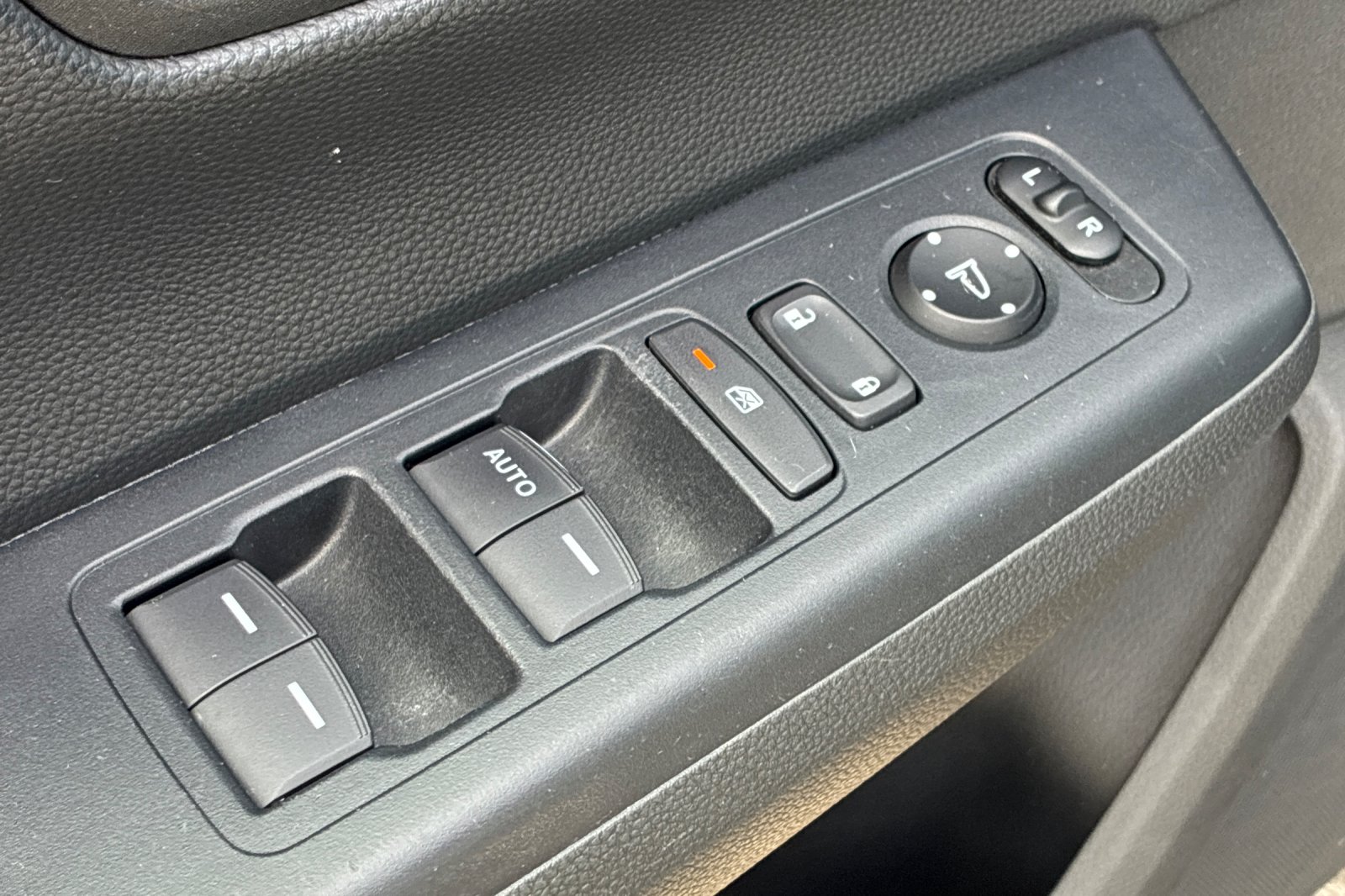 Used 2024 Meteorite Gray Metallic Honda LX image 13