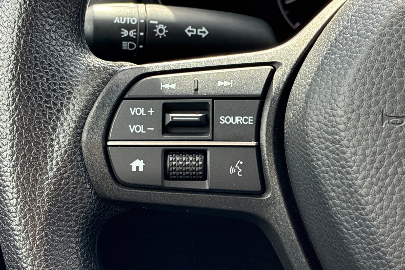 Used 2024 Meteorite Gray Metallic Honda LX image 30
