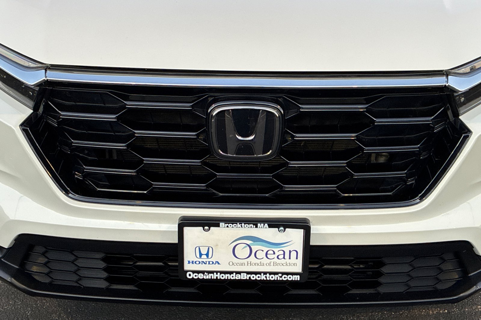 Used 2024 Platinum White Pearl Honda EX image 43