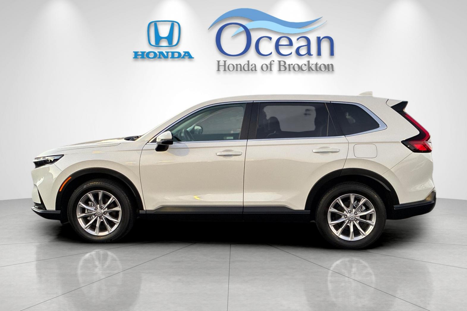Used 2024 Platinum White Pearl Honda EX image 6