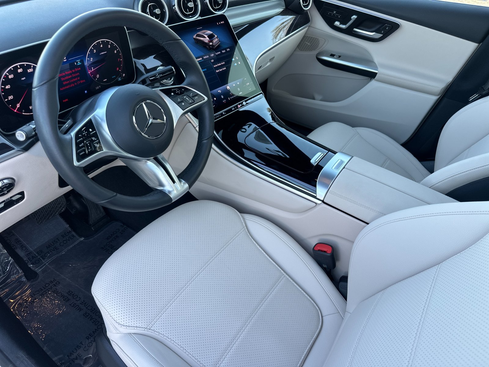 Used 2026 Polar White Mercedes-Benz GLC 300 4D Sport Utility 4MATIC® image 10