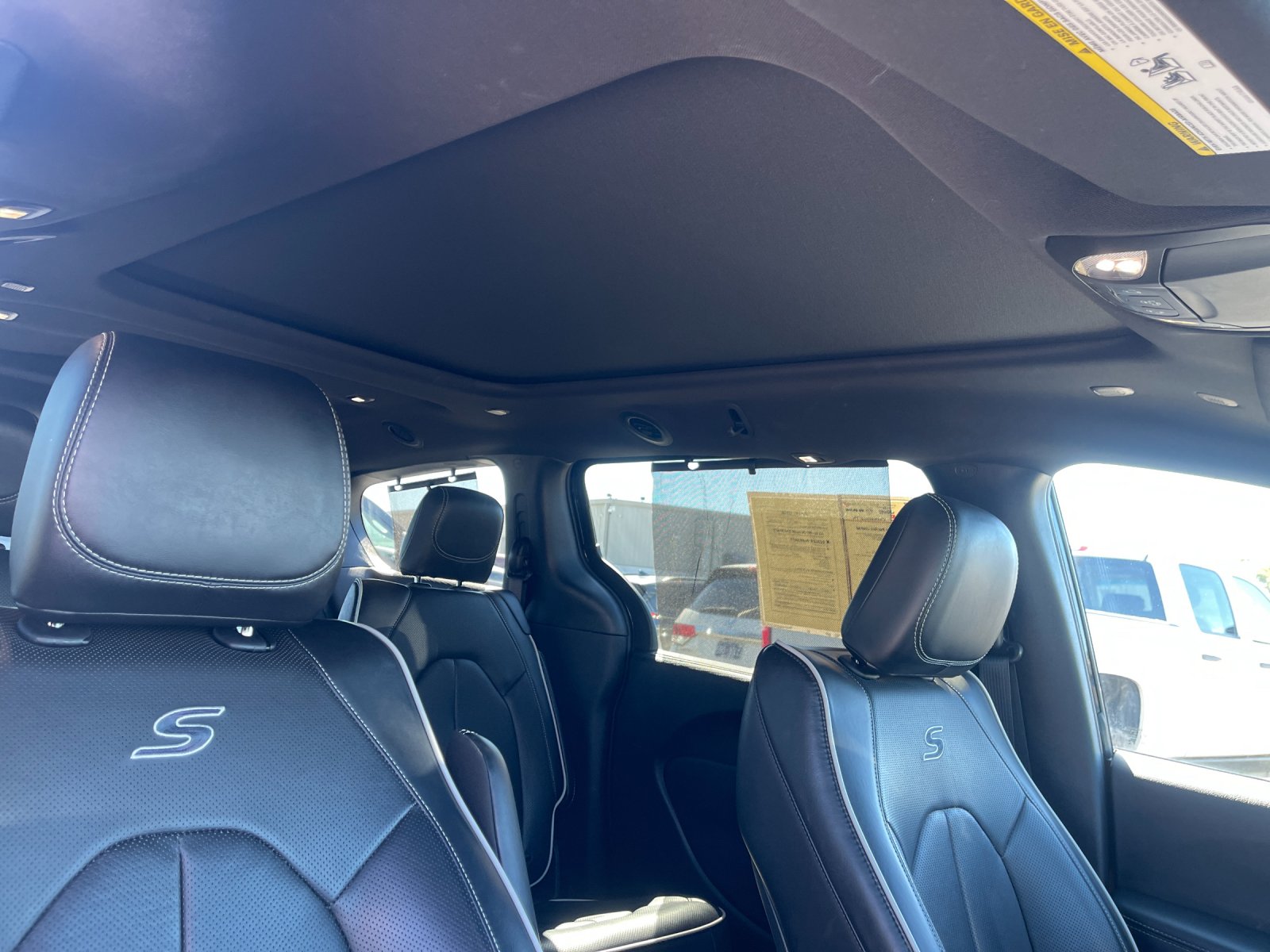 Used 2025 Black Chrysler Limited image 19