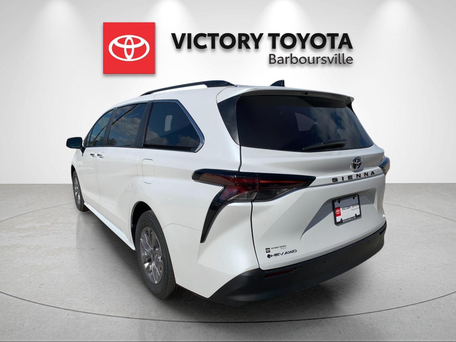 New 2026 Wind Chill Pearl Toyota XLE image 3