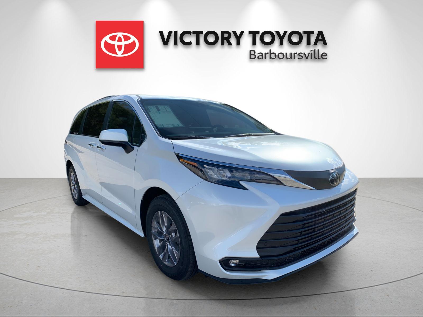 New 2026 Wind Chill Pearl Toyota XLE image 5