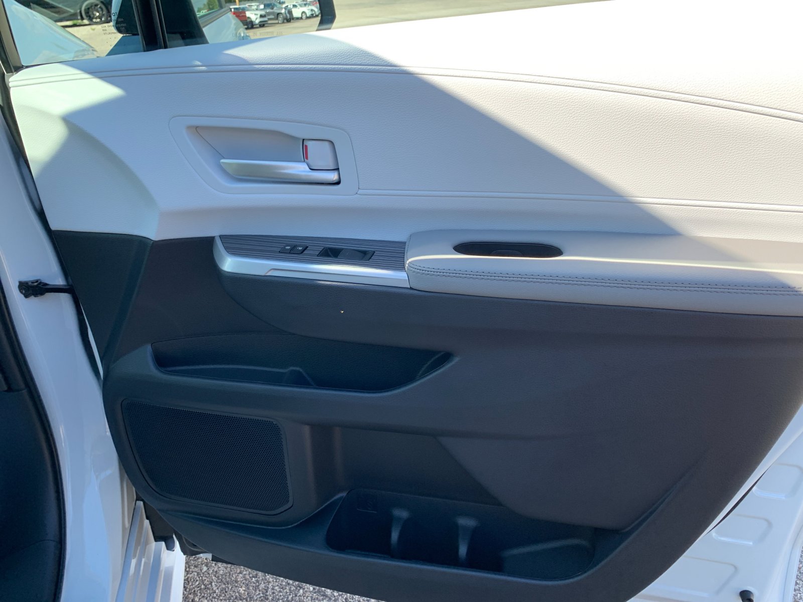 New 2026 Wind Chill Pearl Toyota XLE image 19