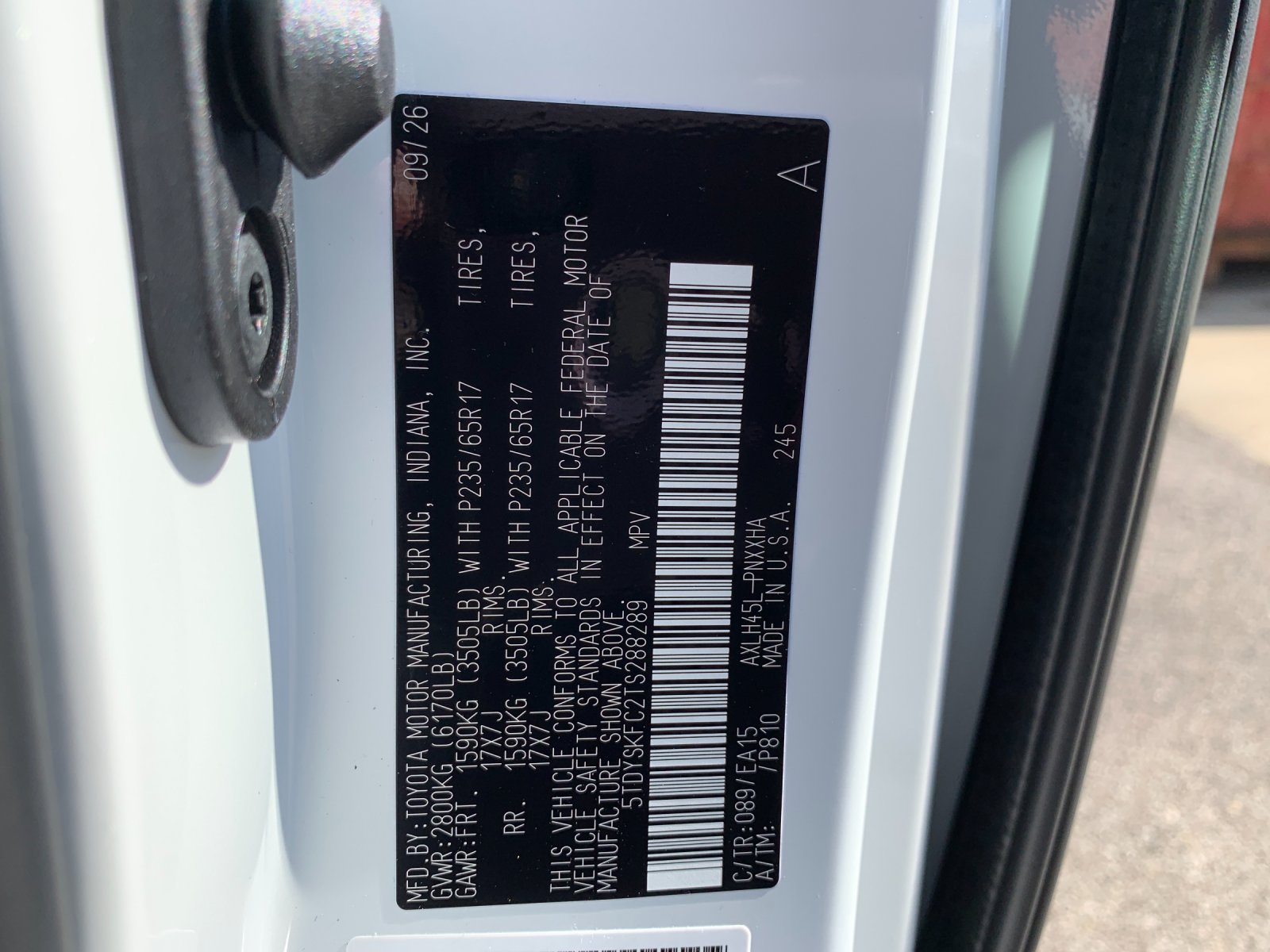 New 2026 Wind Chill Pearl Toyota XLE image 38
