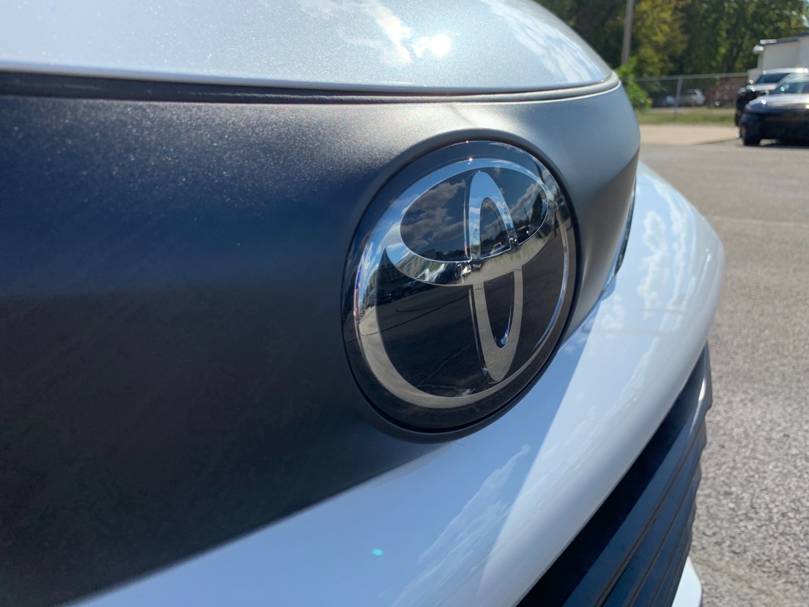 New 2026 Wind Chill Pearl Toyota XLE image 36