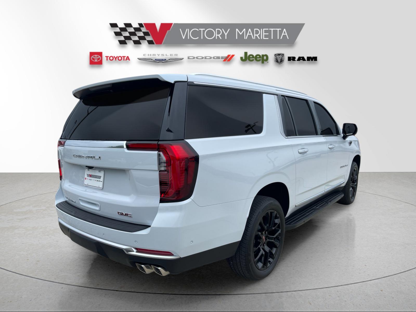 2026 GMC Yukon XL Denali - Photo 5