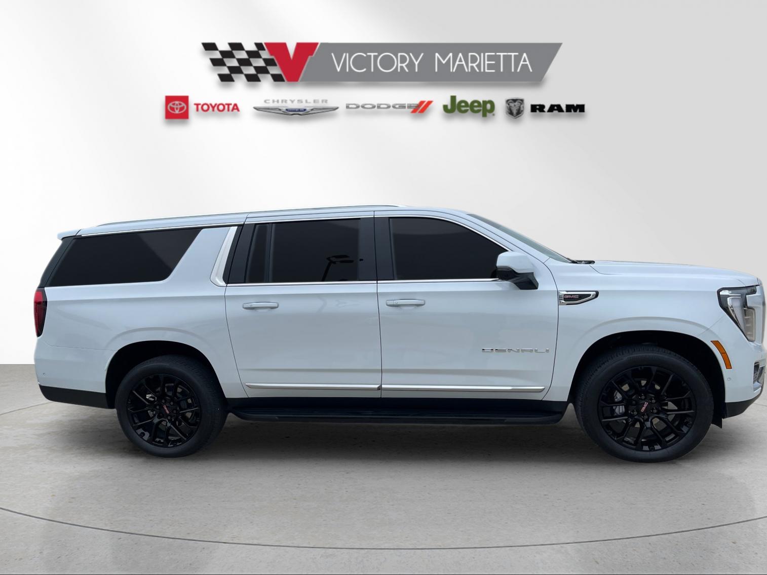 2026 GMC Yukon XL Denali - Photo 6
