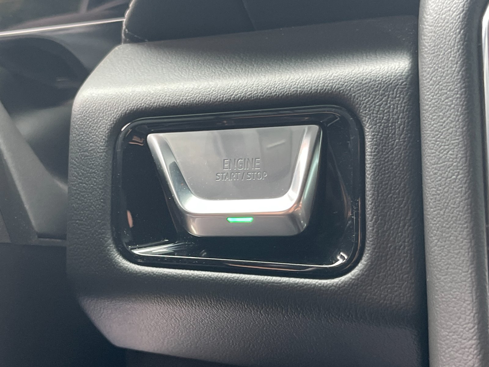 2026 GMC Yukon XL Denali - Photo 24