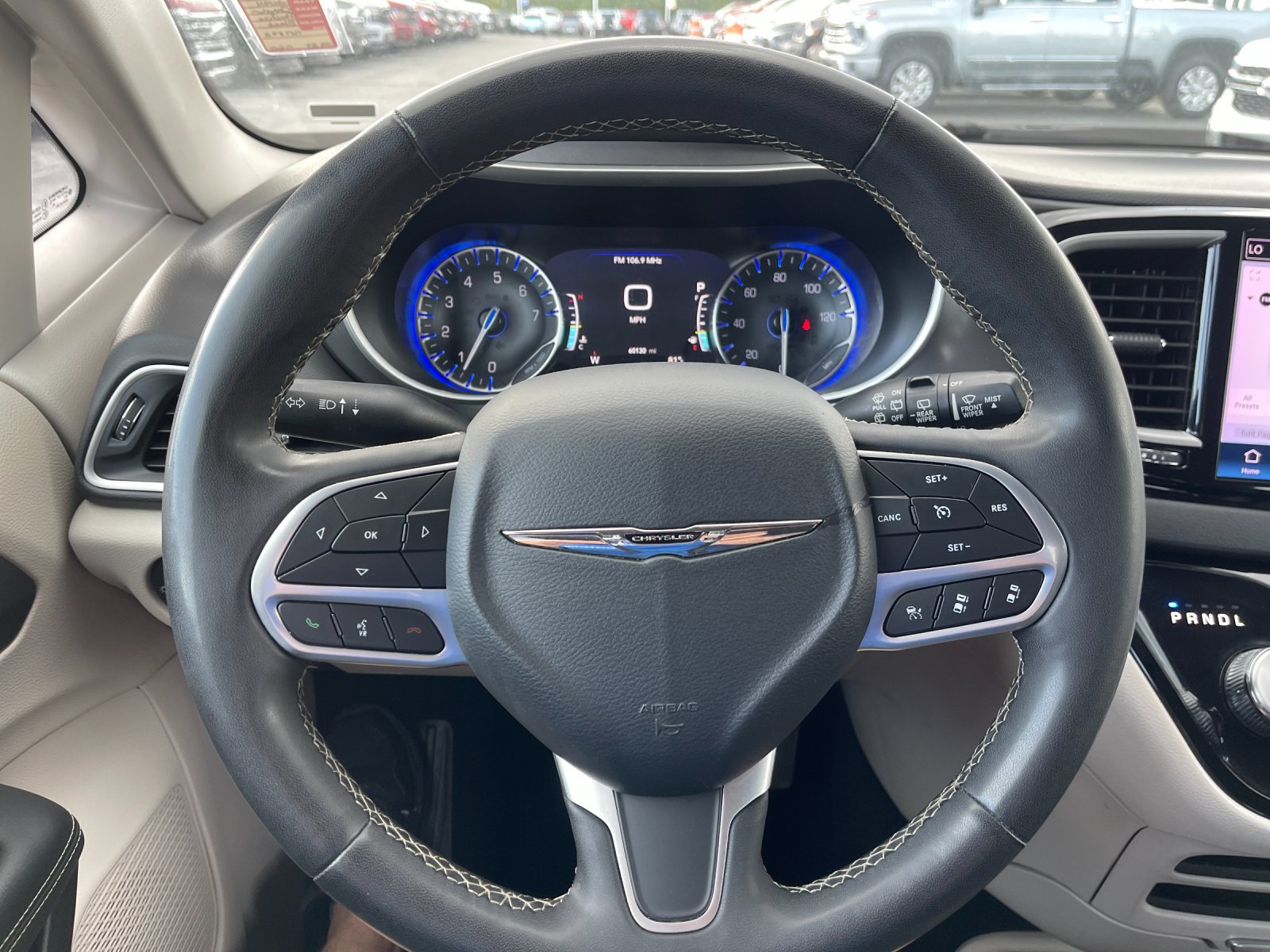 Used 2024 Black Chrysler Touring L image 27