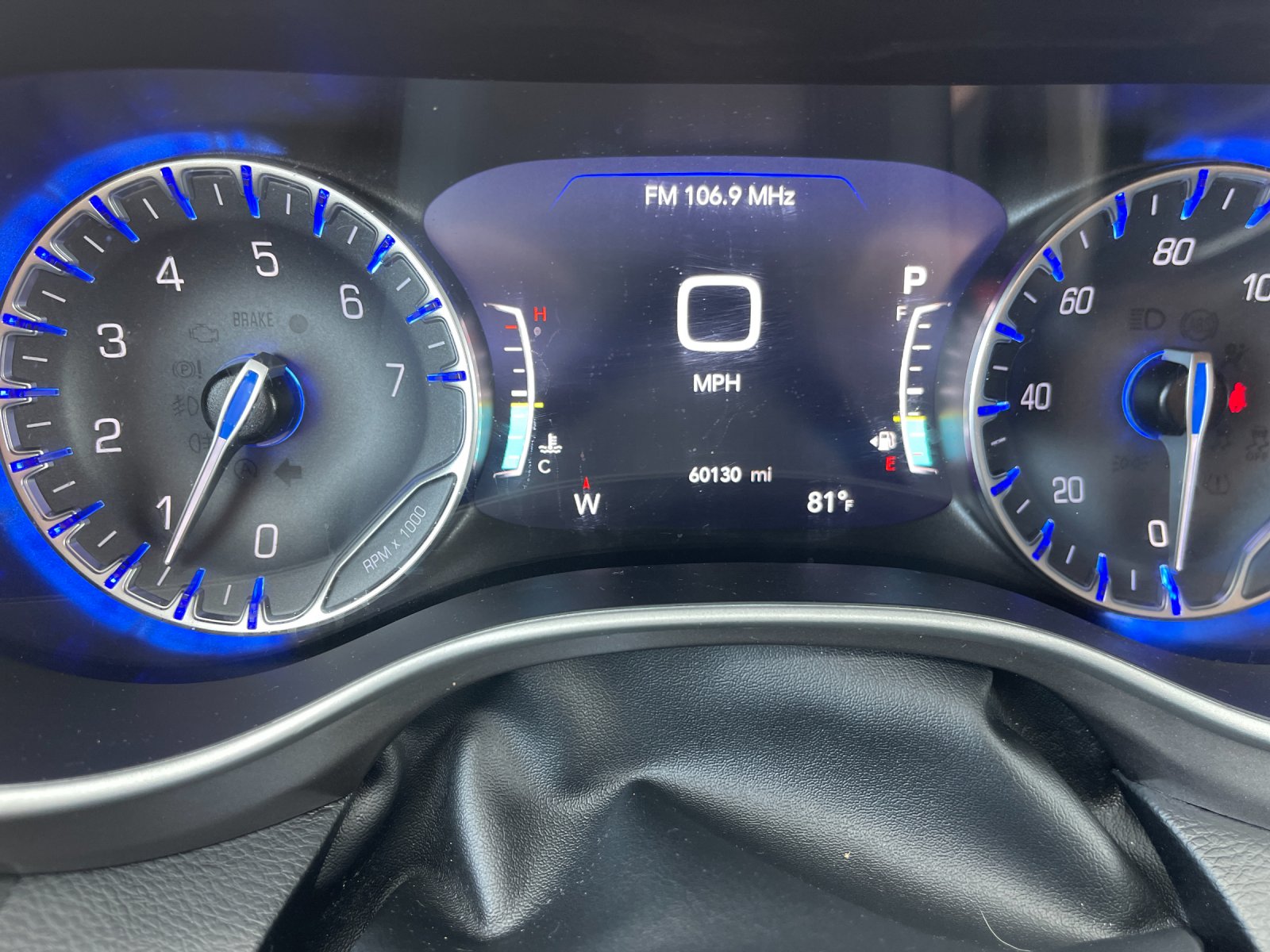 Used 2024 Black Chrysler Touring L image 31