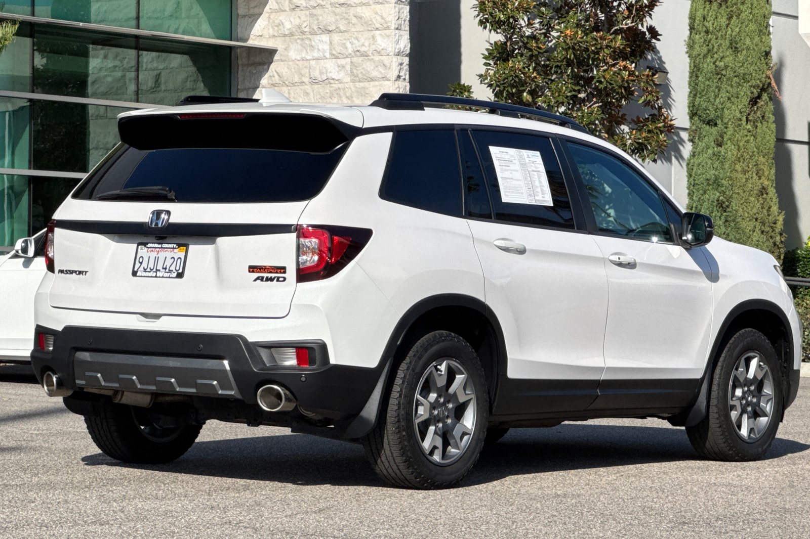 Certified Used 2023 Platinum White Pearl Honda AWD TRAILSPORT image 4