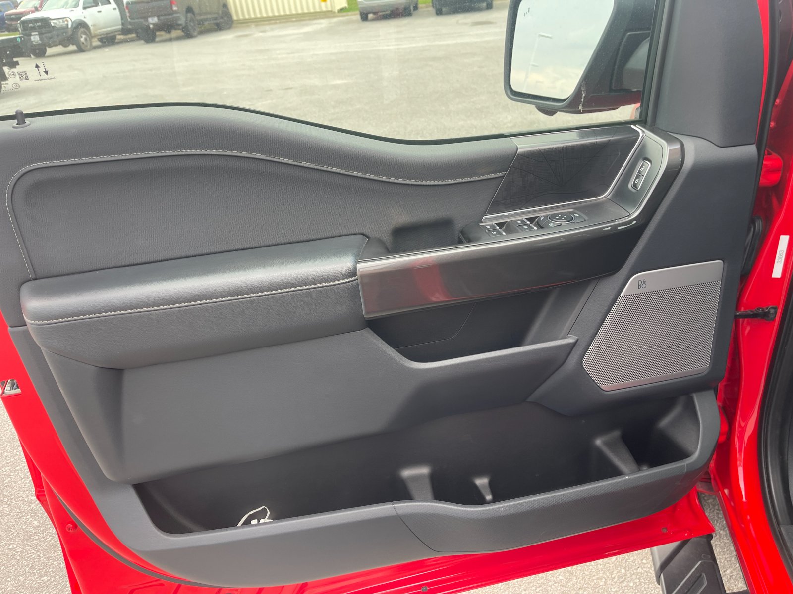 Used 2023 Red Ford XLT image 12