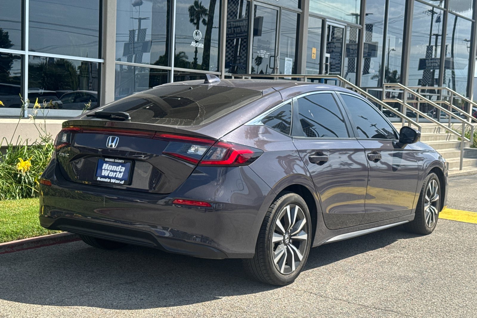 Certified Used 2024 Smokey Mauve Pearl Honda EX-L image 5